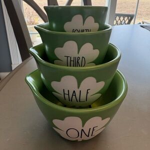 Rae Dunn St Patrick’s Day Four Leaf Clover Measuring Cups.